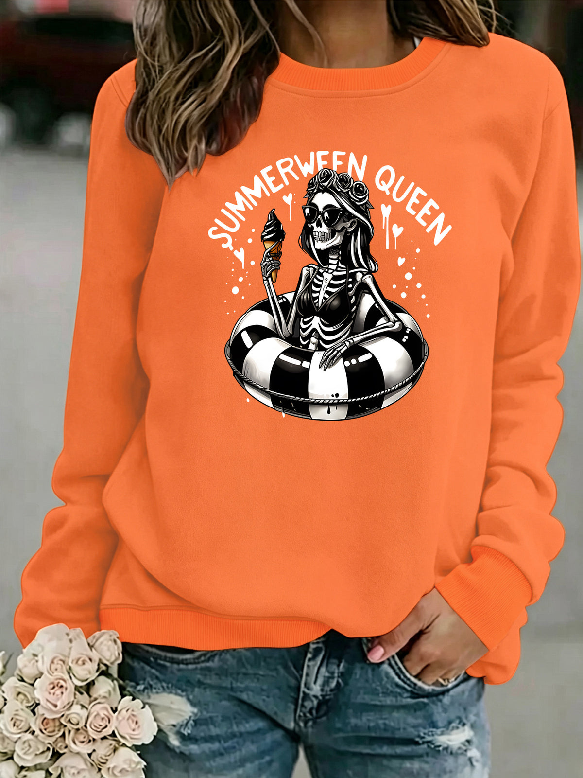 Csontvázmintás női pulóver „Summerween Queen” felirattal