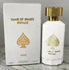 Men’s perfume with a fresh, floral and woody scent profile