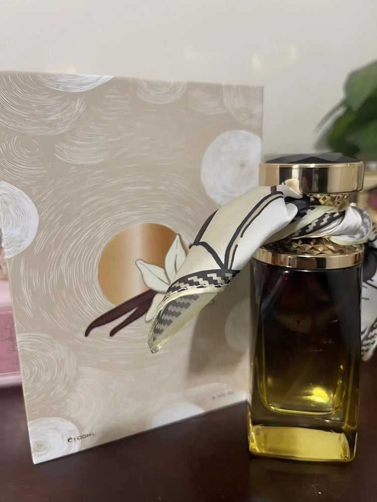 Női parfüm vaníliás és oud illatvilággal – 100 ml