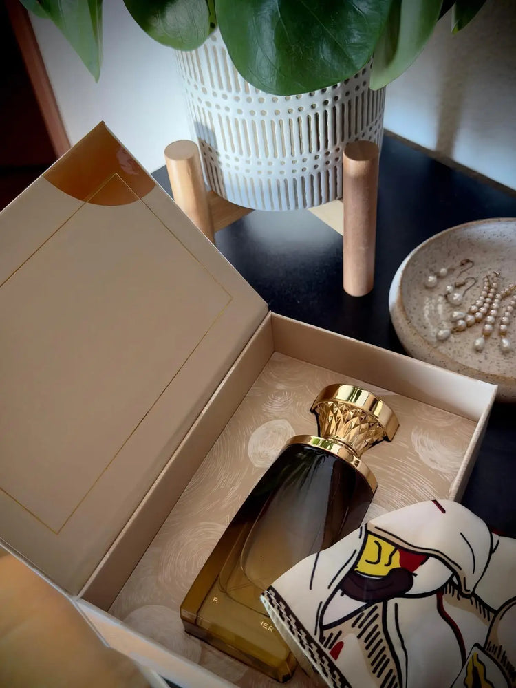Női parfüm vaníliás és oud illatvilággal – 100 ml