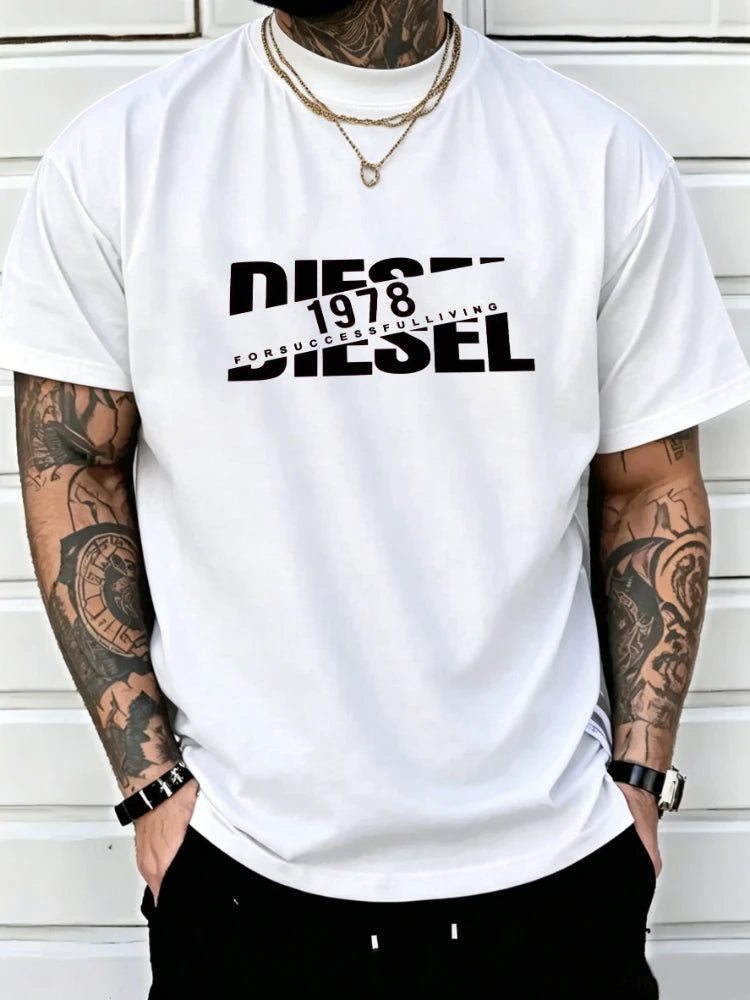 Men’s patterned T-shirt with a relaxed fit