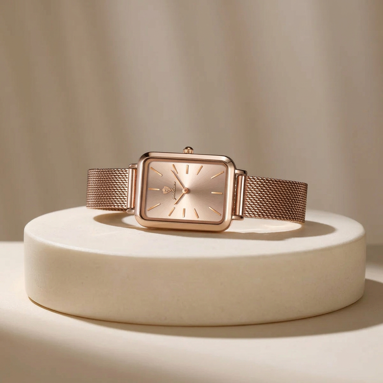 Gohuos 7824 women’s quartz watch with a rectangular case